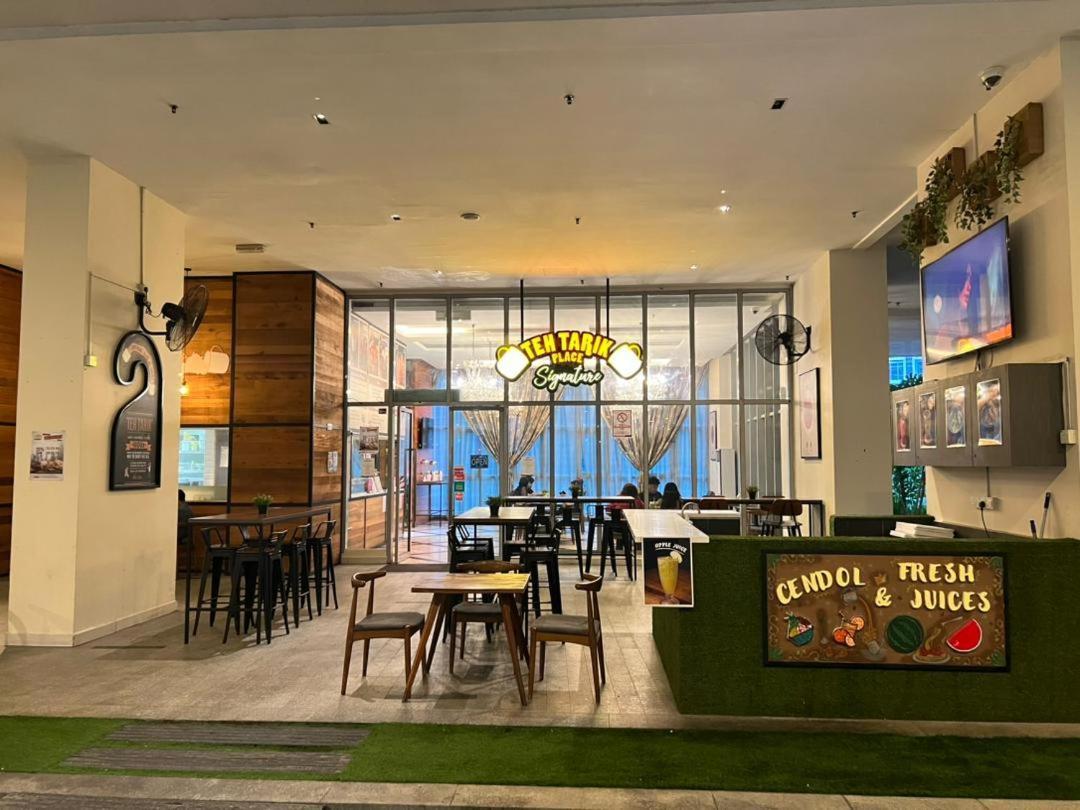 Regalia Suites & Residence 2 Bedroom Apartment By Enjoy Your Stay Kuala Lumpur Bagian luar foto